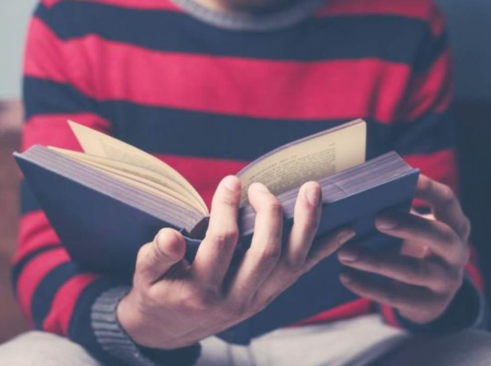 Participant actif lors d'un webinaire SEO en direct sur la stratégie de contenu